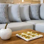 Venus Sunrise & Hotell